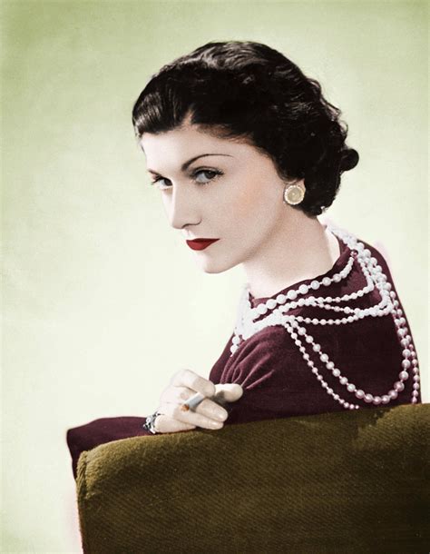 coco chanel su vida|coco chanel biografia corta.